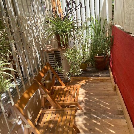 דירת סטודיו בכרמל הירוק Appartement Haifa Buitenkant foto